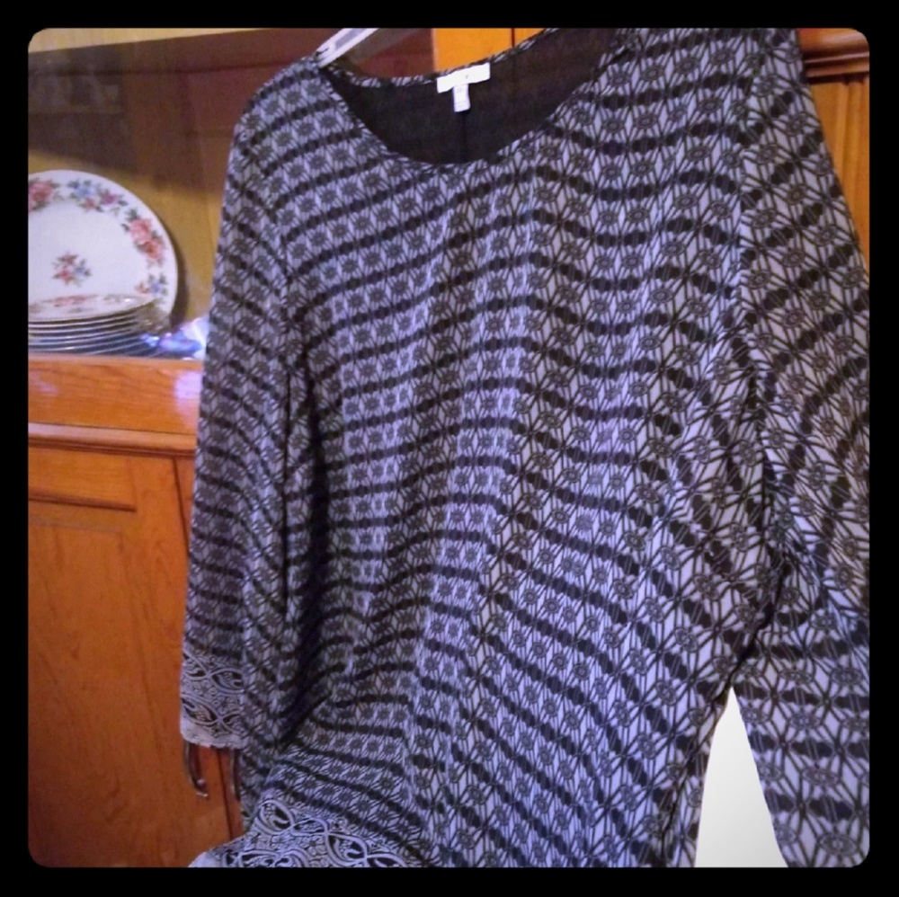 Black grey and white tunic